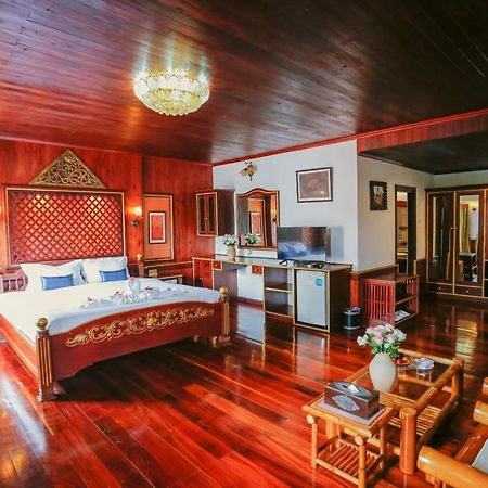 E-Outfitting Vang Thong Hotel Luang Prabang Extérieur photo
