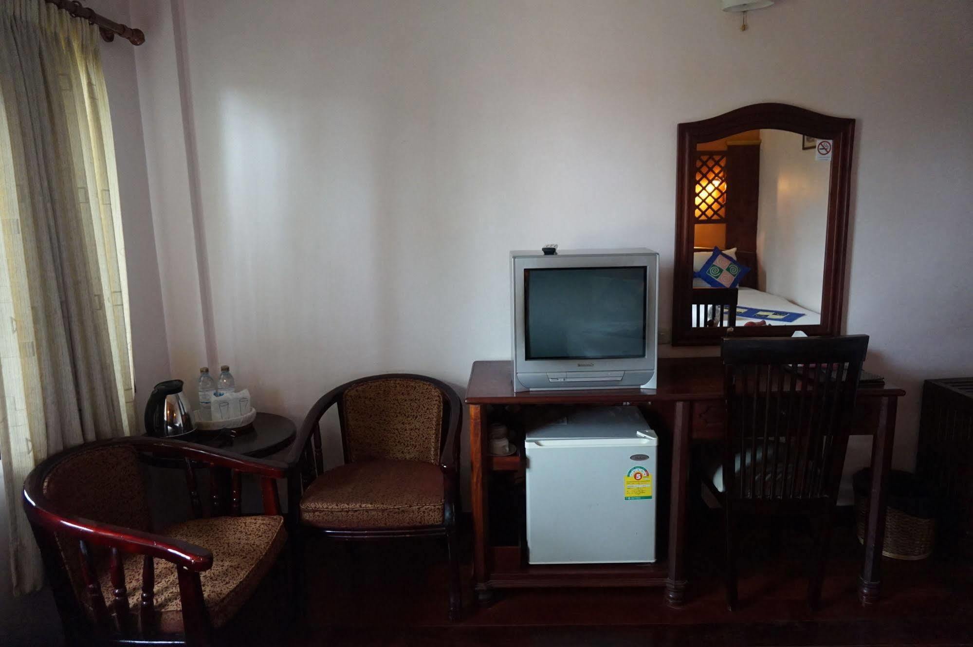 E-Outfitting Vang Thong Hotel Luang Prabang Extérieur photo
