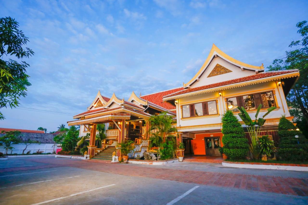 E-Outfitting Vang Thong Hotel Luang Prabang Extérieur photo